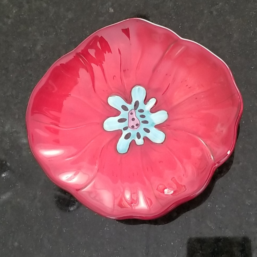 Laurie Gates Poppy Plate